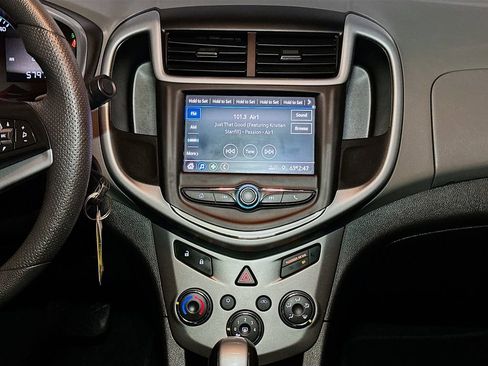 Used 2020 Chevrolet Sonic LT FWD image 12