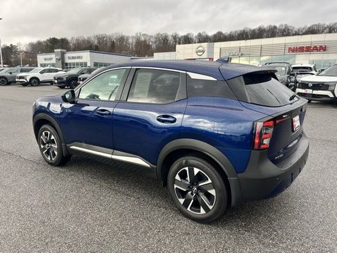 Certified 2025 Nissan Kicks SV image 5