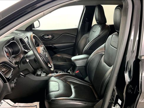 Used 2023 Jeep Cherokee Altitude Lux image 20