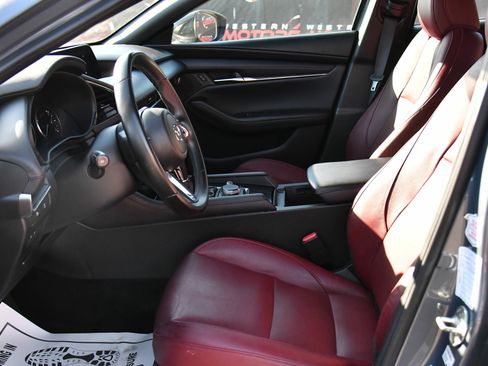 Used 2024 MAZDA MAZDA3 s image 18