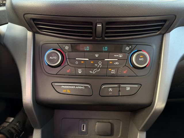 Used 2018 Ford Escape SE w/ Ford Safe & Smart Package AWD/4WD image 26
