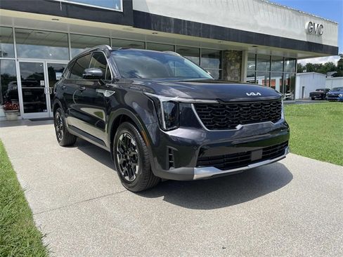 New 2025 Kia Sorento S image 1