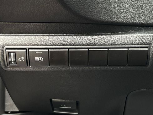Used 2024 Toyota Corolla SE FWD image 19