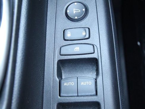 Used 2025 Honda CR-V EX image 23