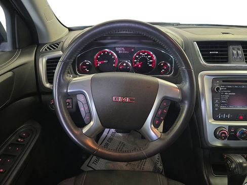 Used 2016 GMC Acadia SLE FWD image 18
