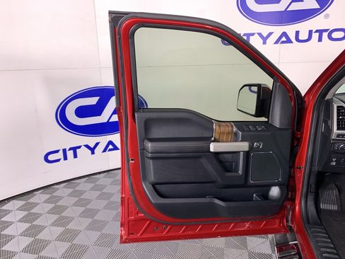 Used 2019 Ford F150 Lariat w/ Equipment Group 502A Luxury image 14