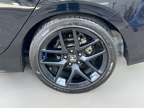 Used 2024 Honda Civic Sport image 8