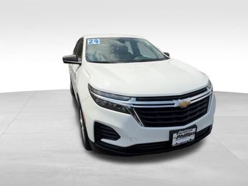 Certified 2024 Chevrolet Equinox LS FWD image 9