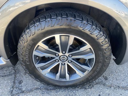 Used 2019 Nissan Armada SL w/ Premium Package RWD image 10