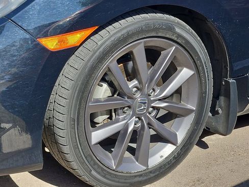 Used 2021 Honda Civic EX image 4
