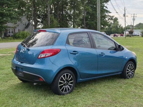 Used 2012 MAZDA MAZDA2 Sport FWD image 5