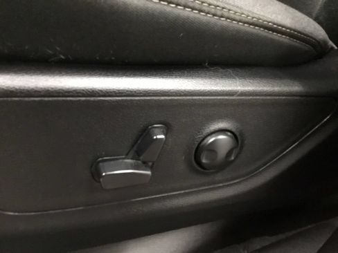 Used 2023 RAM 1500 Big Horn AWD/4WD image 10