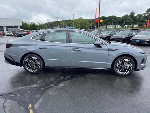 New 2026 Hyundai Sonata SEL FWD image 4