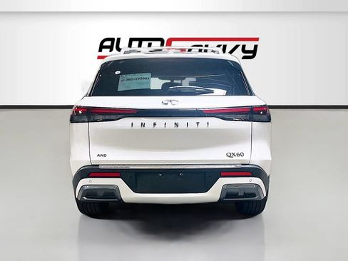 Used 2023 INFINITI QX60 Sensory w/ Vision Package AWD/4WD image 6