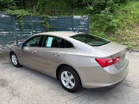 Used 2025 Chevrolet Malibu LS FWD image 10