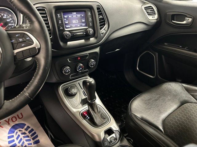 Used 2018 Jeep Compass Latitude AWD/4WD image 25
