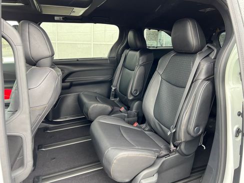 New 2026 Toyota Sienna XLE Woodland Edition image 23