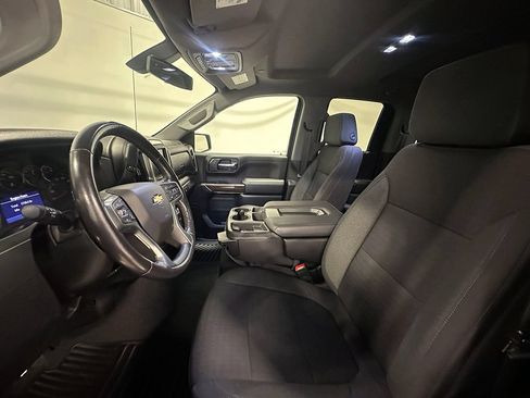 Used 2020 Chevrolet Silverado 1500 LT w/ All-Star Edition AWD/4WD image 3