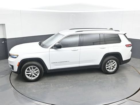 Used 2023 Jeep Grand Cherokee L Laredo RWD image 34