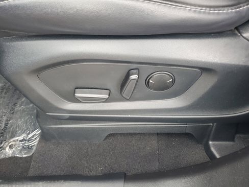 Used 2023 Ford Explorer XLT w/ Equipment Group 202A image 24