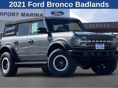Used 2021 Ford Bronco Badlands AWD/4WD image 2