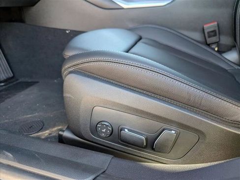 New 2026 BMW 330i xDrive Sedan w/ Convenience Package image 4