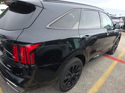 Used 2023 Kia Sorento SX AWD/4WD image 11