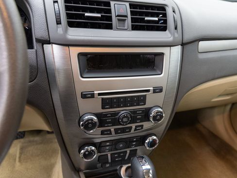 Used 2012 Ford Fusion SE FWD image 19
