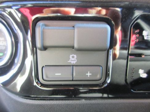 New 2026 GMC Sierra 2500 SLE w/ SLE Value Package; image 20