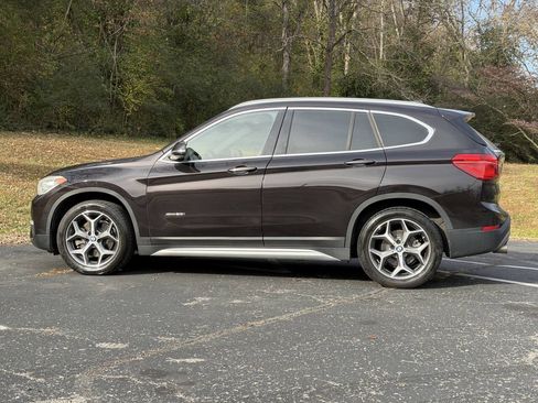 Used 2017 BMW X1 xDrive28i AWD/4WD image 4