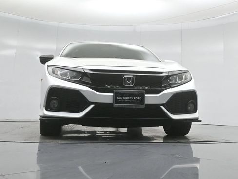 Used 2018 Honda Civic Sport image 38