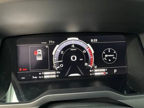 New 2026 Toyota Tundra Limited AWD/4WD image 40
