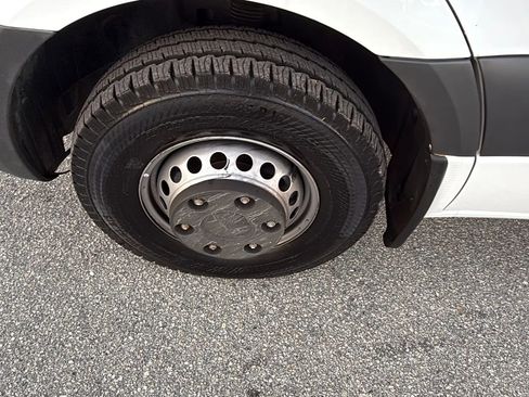 Used 2023 Mercedes-Benz Sprinter 4500 image 14