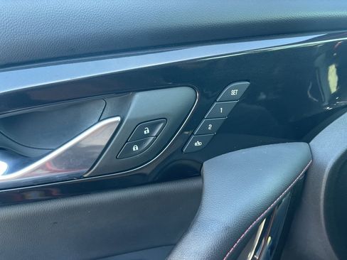 Certified 2024 Chevrolet Blazer RS w/ Driver Confidence II Package image 32