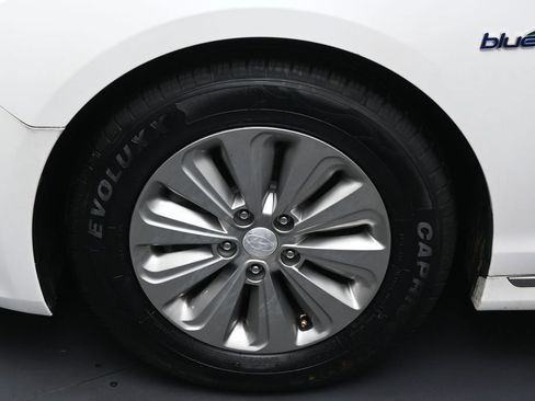 Used 2016 Hyundai Sonata SE FWD image 40