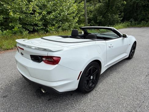 Used 2023 Chevrolet Camaro LT RWD image 6