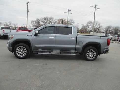 Used 2019 GMC Sierra 1500 Denali w/ Driver Alert Package II image 9