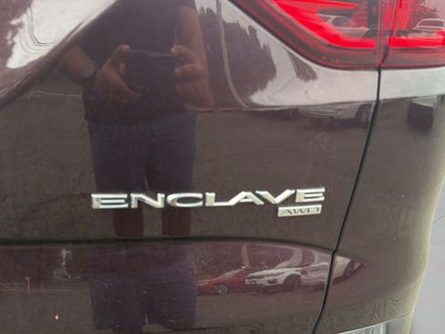 Used 2018 Buick Enclave Essence AWD/4WD image 38