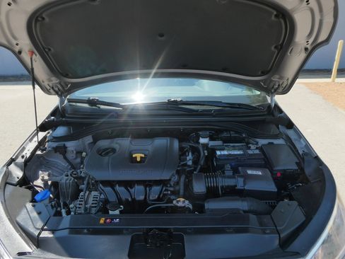Used 2020 Hyundai Elantra Value Edition w/ Cargo Package (C1) FWD image 35