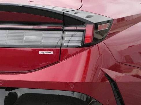 New 2025 Hyundai Sonata Limited image 3