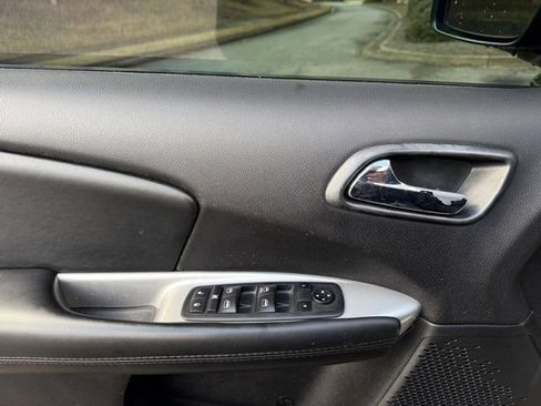 Used 2019 Dodge Journey SE w/ Connectivity Group image 13