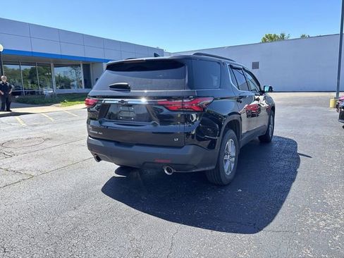 Used 2023 Chevrolet Traverse LT w/ Rear Camera Mirror Package AWD/4WD image 2
