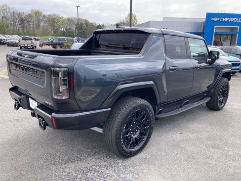 New 2026 GMC Hummer EV 4x4 Crew Cab w/ LPO, Dark Essentials Package image 4