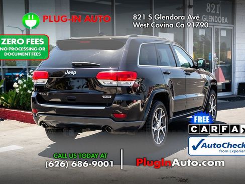 Used 2018 Jeep Grand Cherokee Limited AWD/4WD image 5