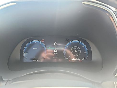 Used 2023 Toyota Highlander Platinum image 20