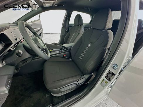 New 2026 Hyundai Elantra Sport FWD image 24