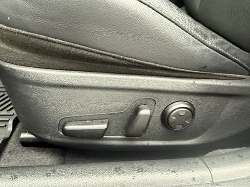 Used 2018 Kia Stinger image 30