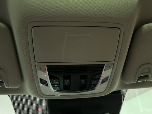 Used 2023 Acura RDX AWD w/ Technology Package image 16