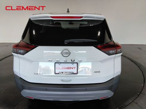 Used 2023 Nissan Rogue S image 7