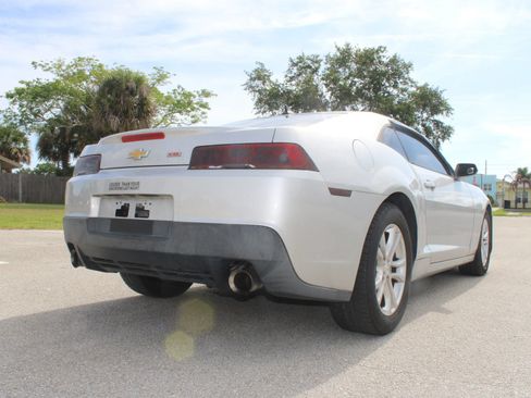 Used 2015 Chevrolet Camaro LS RWD image 23